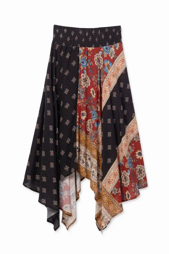 Asymmetrischer, ausgestellter Patchwork-Röckchen Asymmetrischer, ausgestellter Patchwork-Röckchen