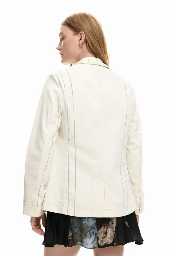 Asymmetrischer gestreifter Blazer Asymmetrischer gestreifter Blazer