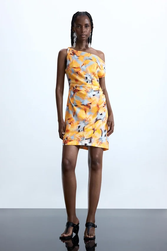 Asymmetrisches Blumenkleid Asymmetrisches Blumenkleid