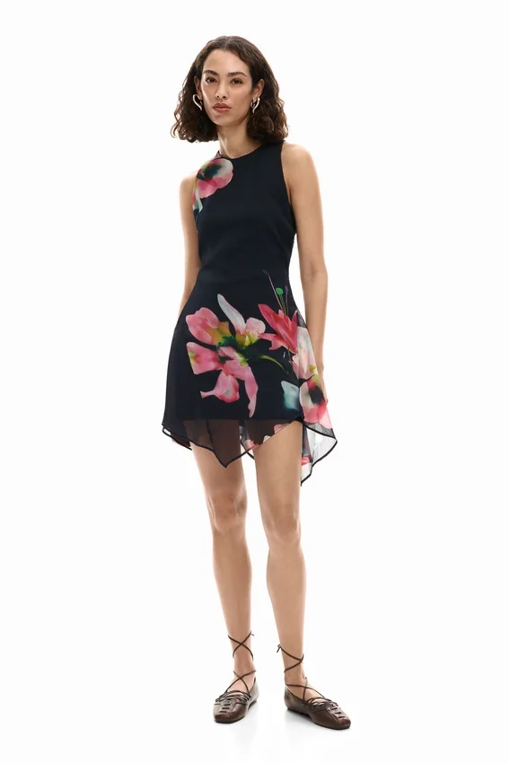 Asymmetrisches Blumenkleid Asymmetrisches Blumenkleid