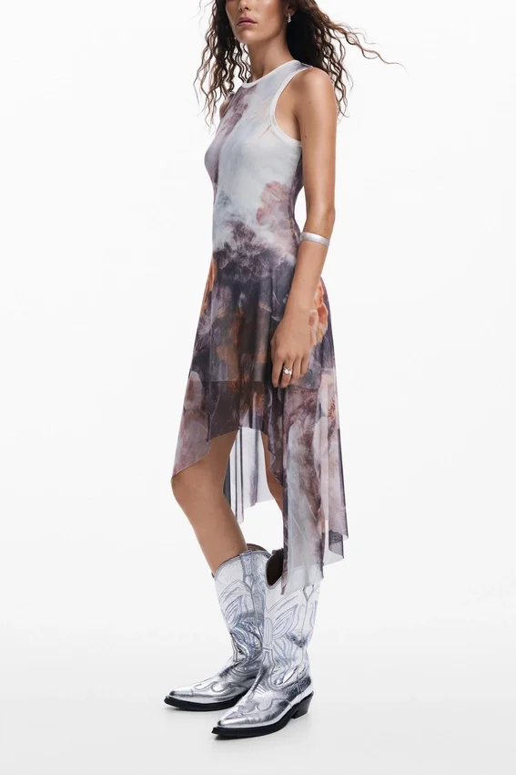 Asymmetrisches Blumenkleid Asymmetrisches Blumenkleid