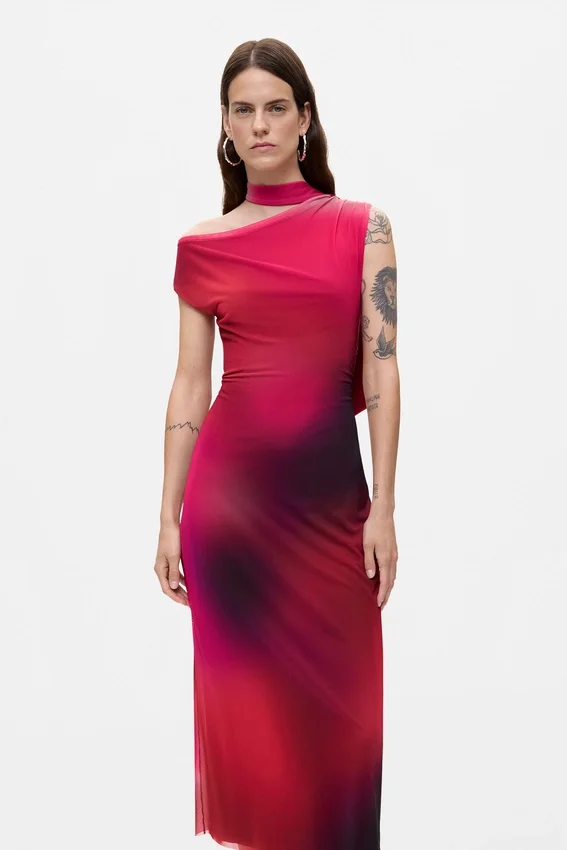 Asymmetrisches Drapier-Kleid Asymmetrisches Drapier-Kleid
