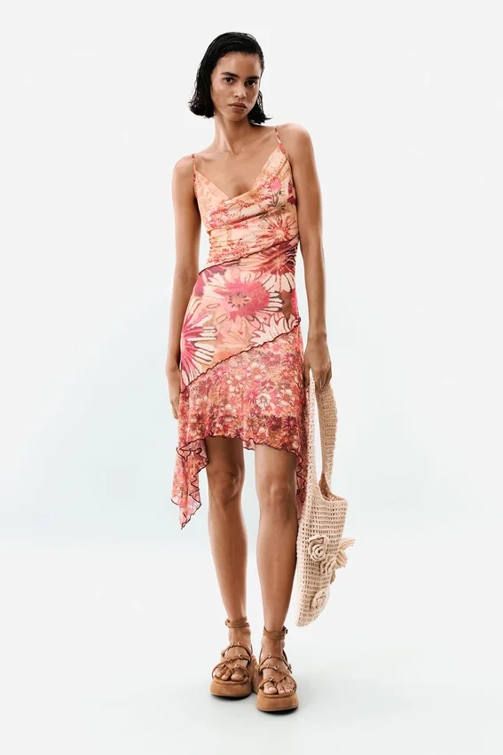 Asymmetrisches Kleid Asymmetrisches Kleid