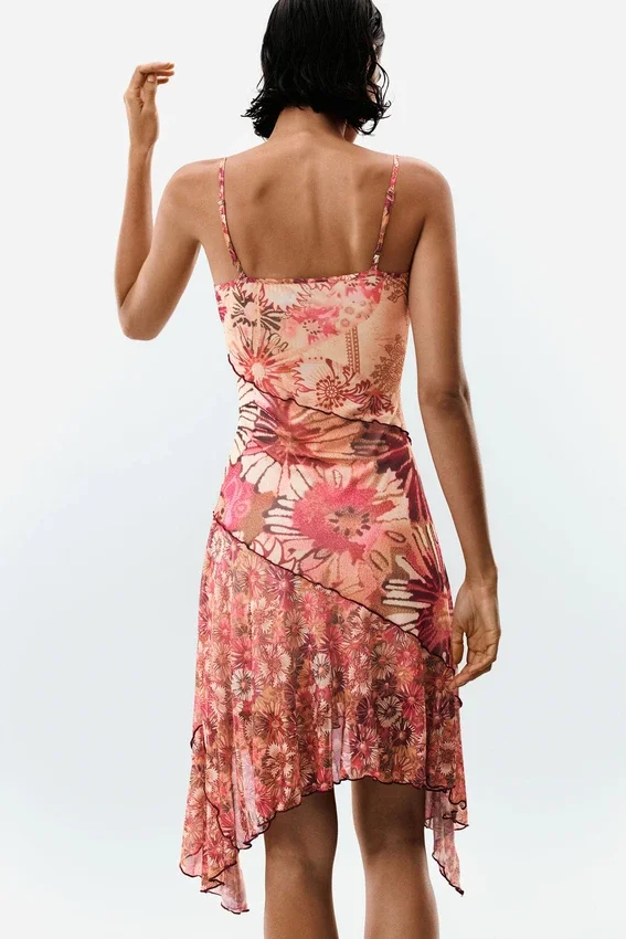 Asymmetrisches Kleid Asymmetrisches Kleid