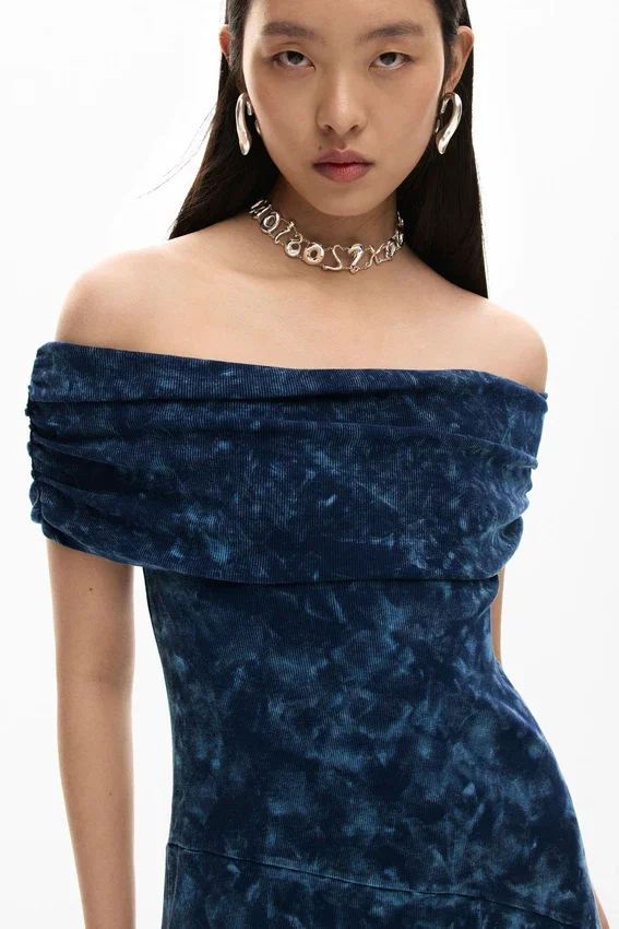 Asymmetrisches Kleid im Tie-Dye-Stil Asymmetrisches Kleid im Tie-Dye-Stil