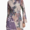 Asymmetrisches Kleid mit Print Asymmetrisches Kleid mit Print