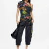 Asymmetrisches Lacorix-T-Shirt Asymmetrisches Lacorix-T-Shirt