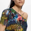 Asymmetrisches Lacorix-T-Shirt Asymmetrisches Lacorix-T-Shirt