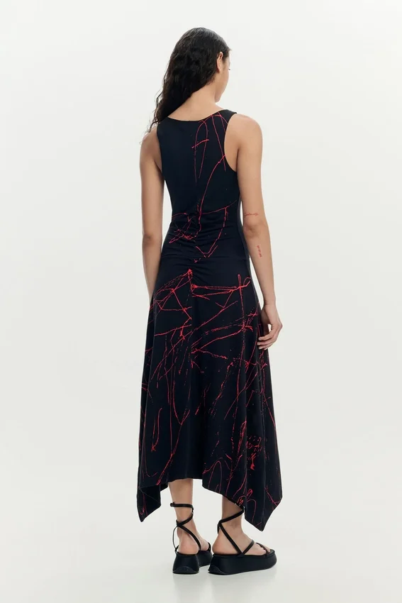 Asymmetrisches, ärmelloses Kleid Asymmetrisches, ärmelloses Kleid