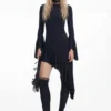 Asymmetrisches schwarzes Kleid von María Escote Asymmetrisches schwarzes Kleid von María Escote