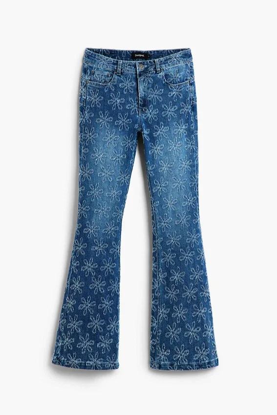 Ausgestellte Jeans-Hose Ausgestellte Jeans-Hose