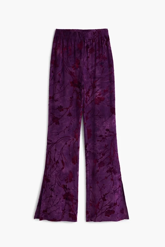 Ausgestellte, strukturierte, fließende Hose Ausgestellte, strukturierte, fließende Hose