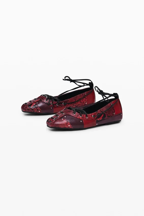 Ballerinas mit Schnürung Ballerinas mit Schnürung