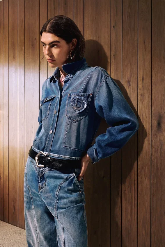 Ballon-Jeans mit Ziernähten Ballon-Jeans mit Ziernähten