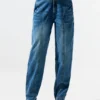 Ballon-Jeans mit Ziernähten Ballon-Jeans mit Ziernähten