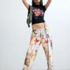 Bedruckte Bluse mit hohem Kragen Bedruckte Bluse mit hohem Kragen