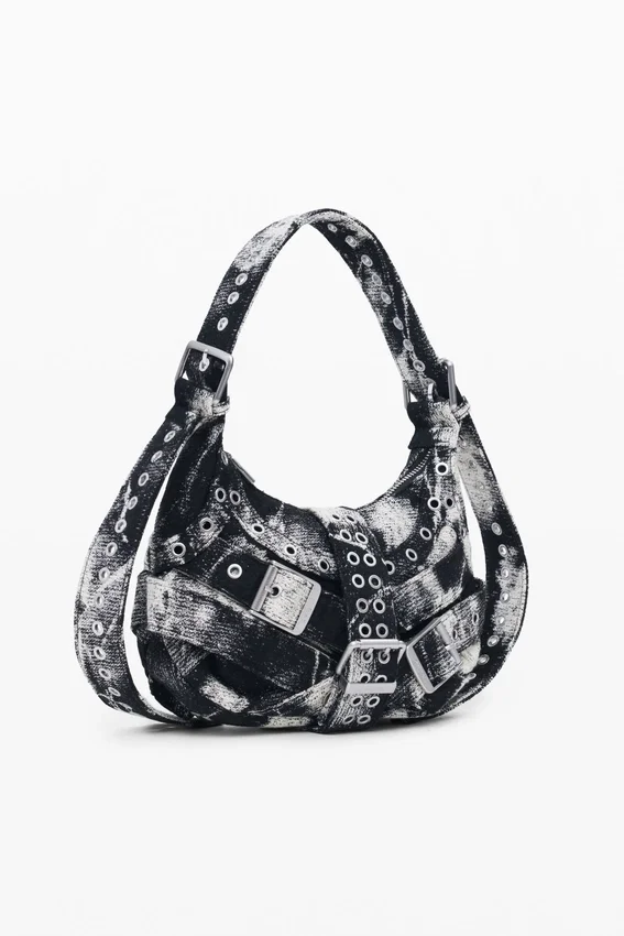 Bedruckte mittelgroße Tasche mit Schnallen Bedruckte mittelgroße Tasche mit Schnallen