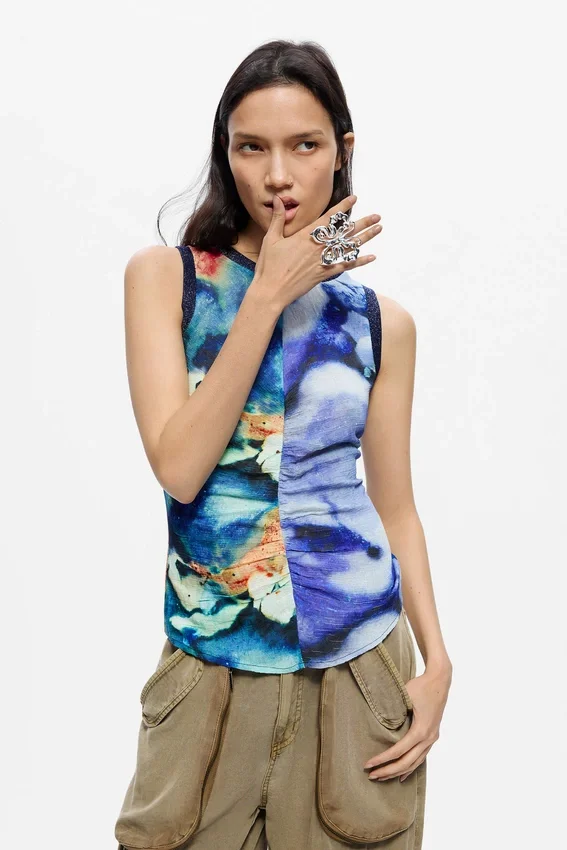 Bedruckte ärmellose Bluse Bedruckte ärmellose Bluse