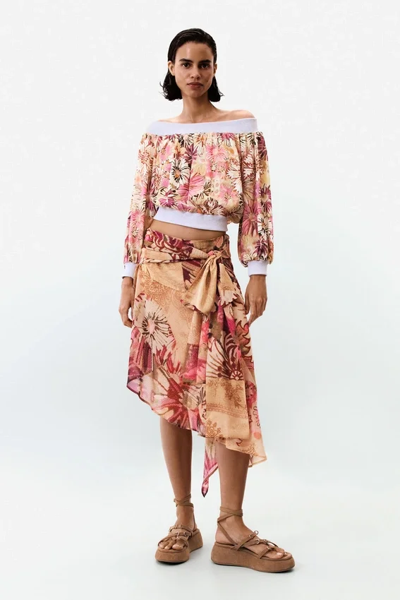 Bedruckte trägerlose Bluse Bedruckte trägerlose Bluse