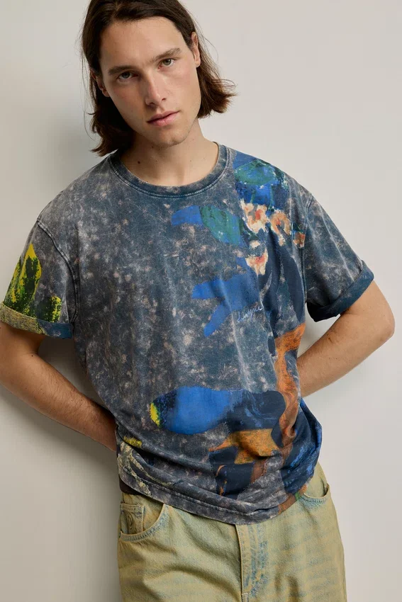 Bedrucktes Arty-T-Shirt Bedrucktes Arty-T-Shirt