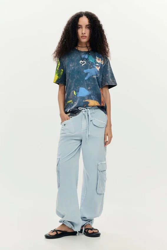 Bedrucktes Arty-T-Shirt Bedrucktes Arty-T-Shirt