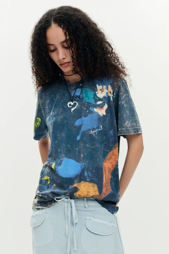 Bedrucktes Arty-T-Shirt Bedrucktes Arty-T-Shirt