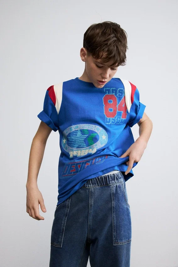 Bedrucktes Baumwoll-T-Shirt Bedrucktes Baumwoll-T-Shirt