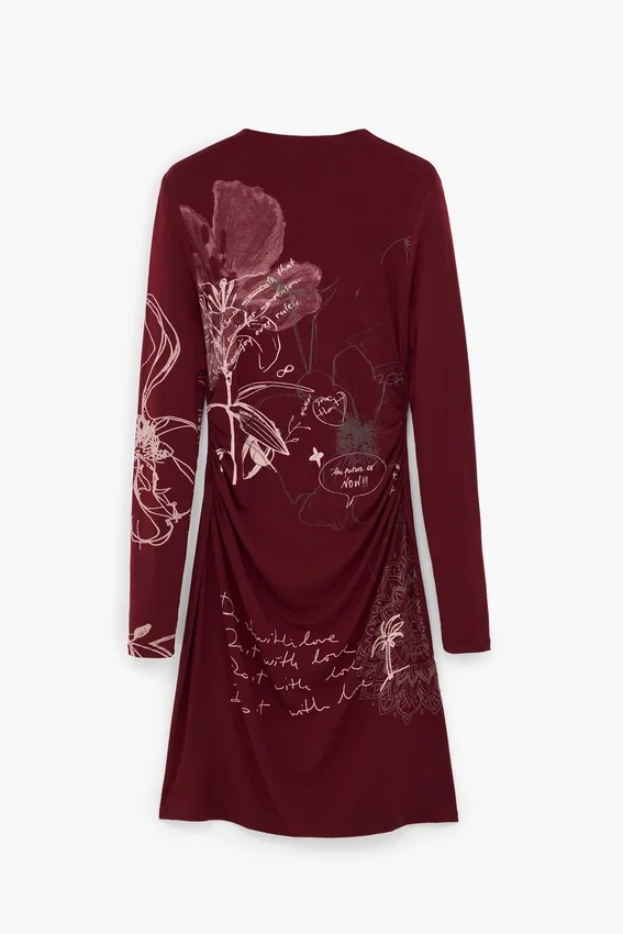 Langärmliges Strickkleid Langärmliges Strickkleid