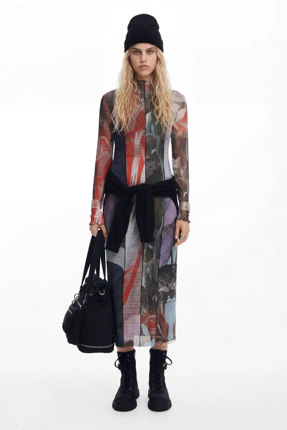 Bedrucktes Midi-Kleid aus Tüll Bedrucktes Midi-Kleid aus Tüll
