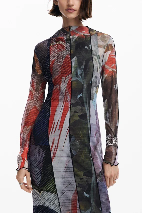 Bedrucktes Midi-Kleid aus Tüll Bedrucktes Midi-Kleid aus Tüll