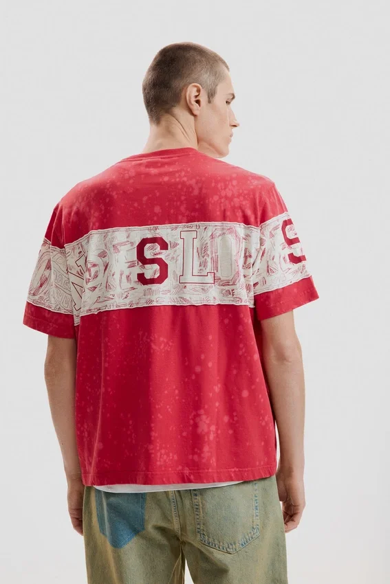 Bedrucktes Strick-T-Shirt Bedrucktes Strick-T-Shirt
