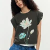 Bedrucktes T-Shirt aus 100 % Baumwolle Bedrucktes T-Shirt aus 100 % Baumwolle