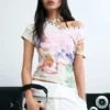 Bedrucktes T-Shirt aus 100 % Baumwolle Bedrucktes T-Shirt aus 100 % Baumwolle