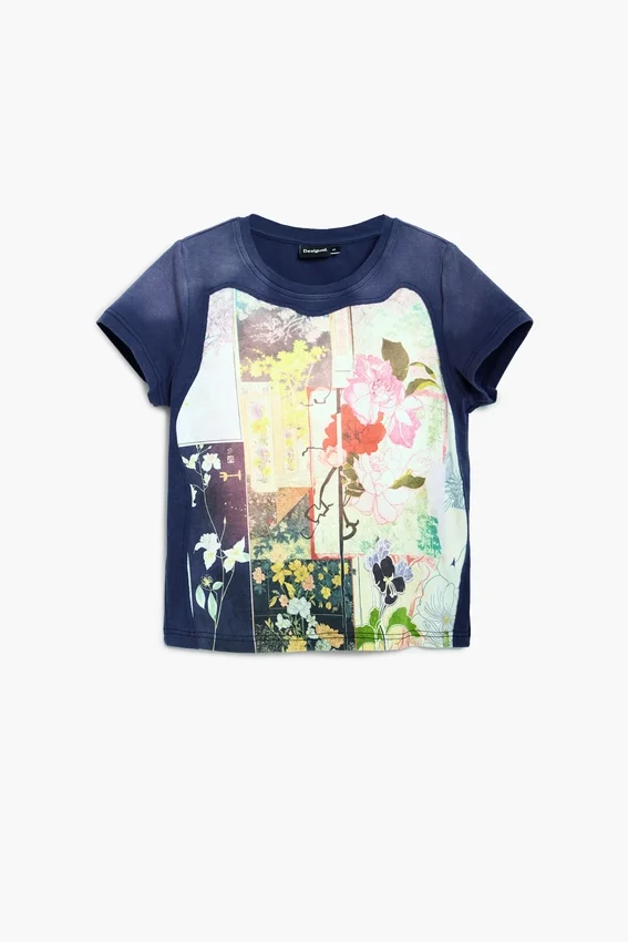 Bedrucktes T-Shirt aus 100 % Baumwolle Bedrucktes T-Shirt aus 100 % Baumwolle