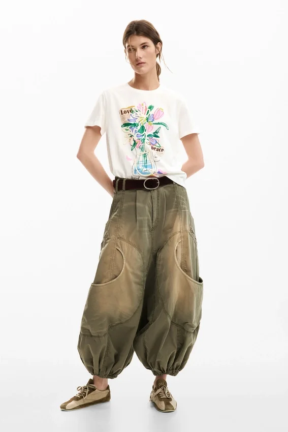 Bedrucktes T-Shirt Vase Bedrucktes T-Shirt Vase