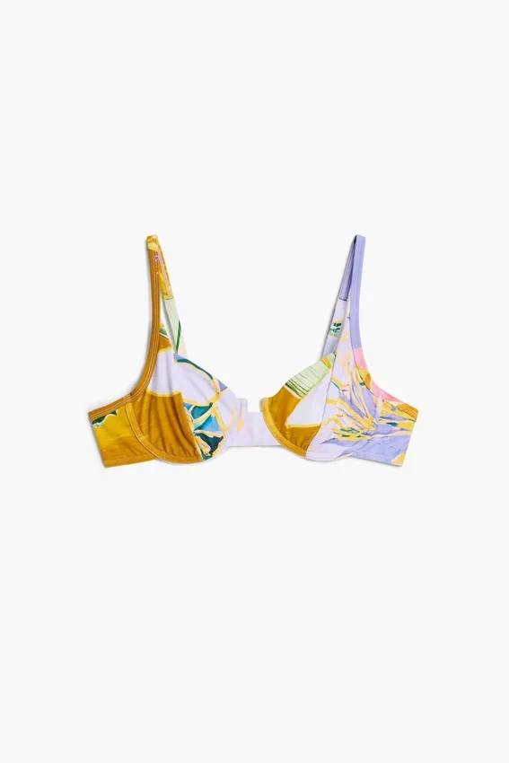 Bedrucktes Triangel-Bikini-Oberteil Bedrucktes Triangel-Bikini-Oberteil
