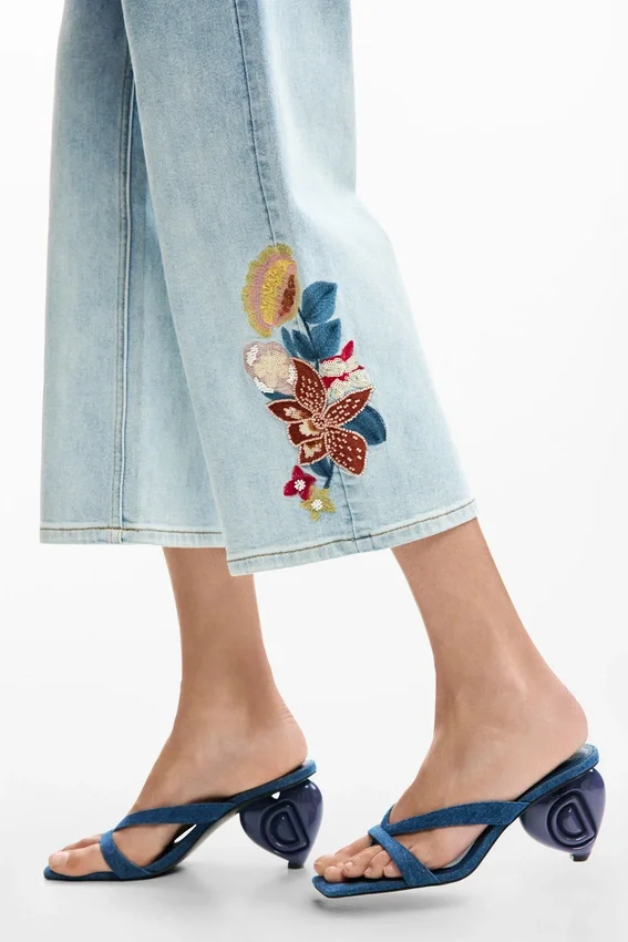 Bestickte Culotte-Jeans Bestickte Culotte-Jeans