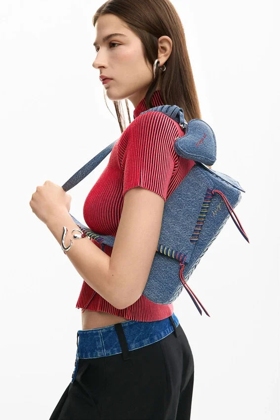 Bestickte Denim-Tasche Bestickte Denim-Tasche