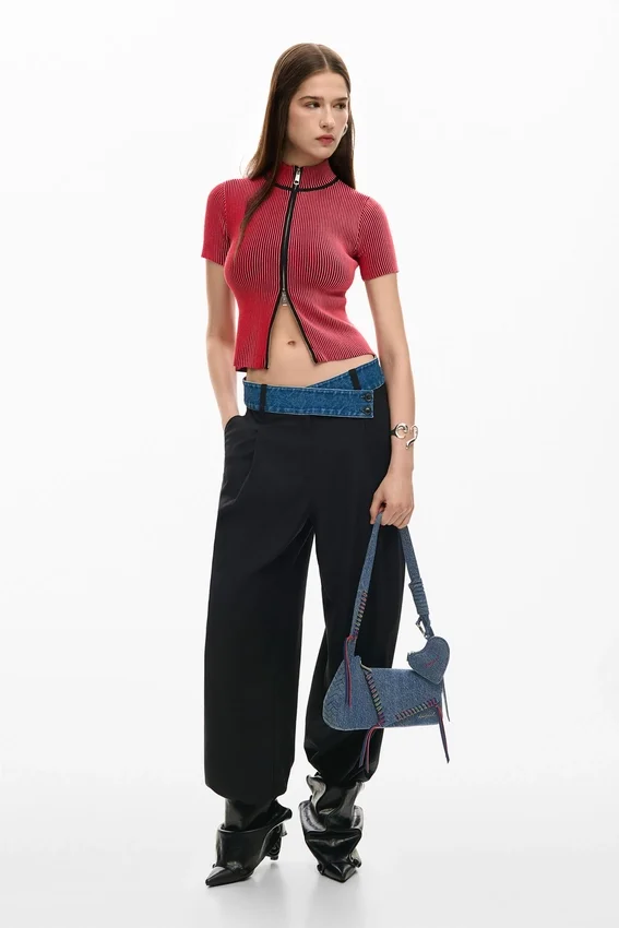 Bestickte Denim-Tasche Bestickte Denim-Tasche