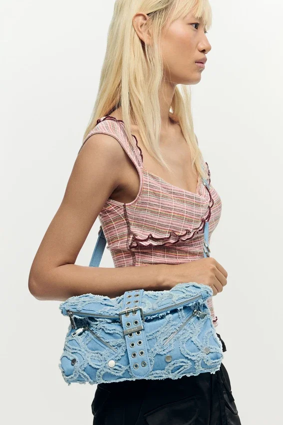 Bestickte Denim-Tasche Bestickte Denim-Tasche