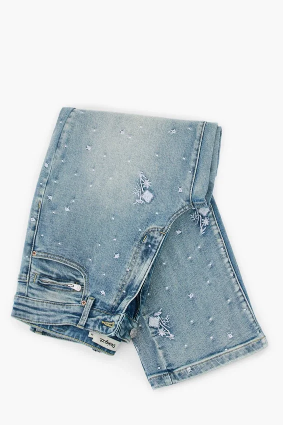 Bestickte Jeans Bestickte Jeans