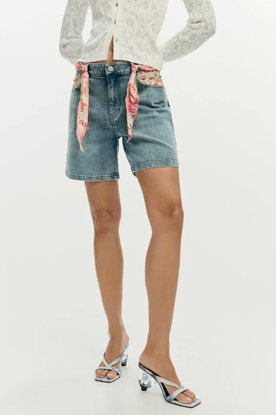 Bestickte Jeansshorts Bestickte Jeansshorts