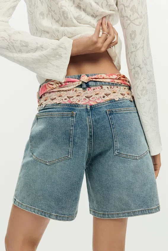 Bestickte Jeansshorts Bestickte Jeansshorts