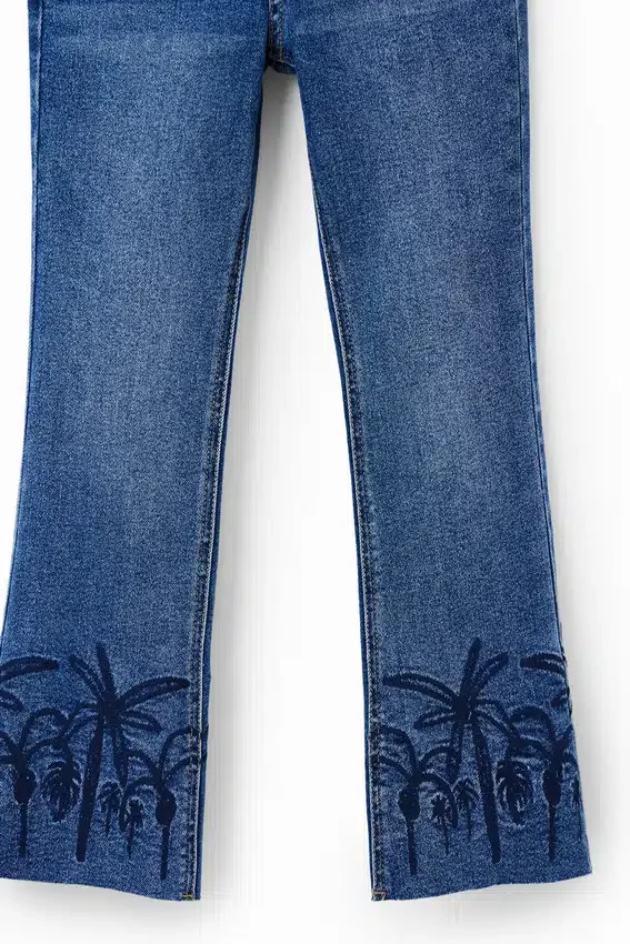 Bestickte lange Flare-Jeans Bestickte lange Flare-Jeans