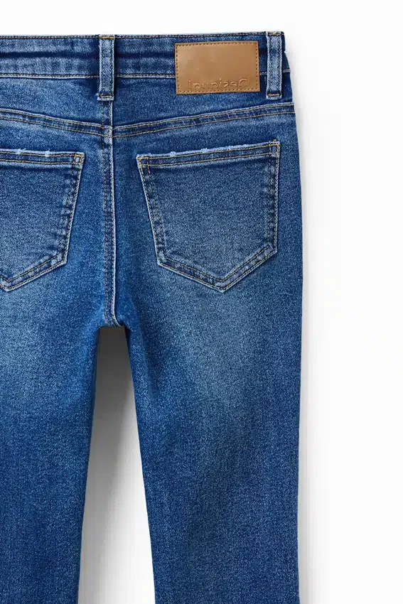 Bestickte lange Flare-Jeans Bestickte lange Flare-Jeans