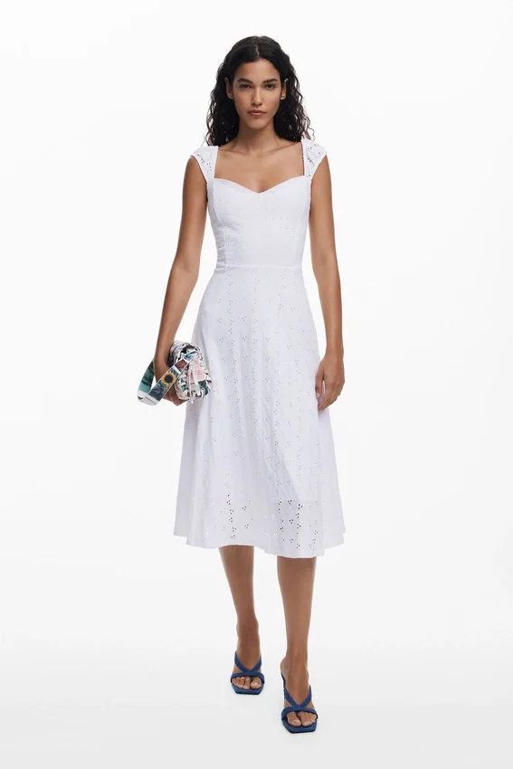 Besticktes Midikleid Besticktes Midikleid
