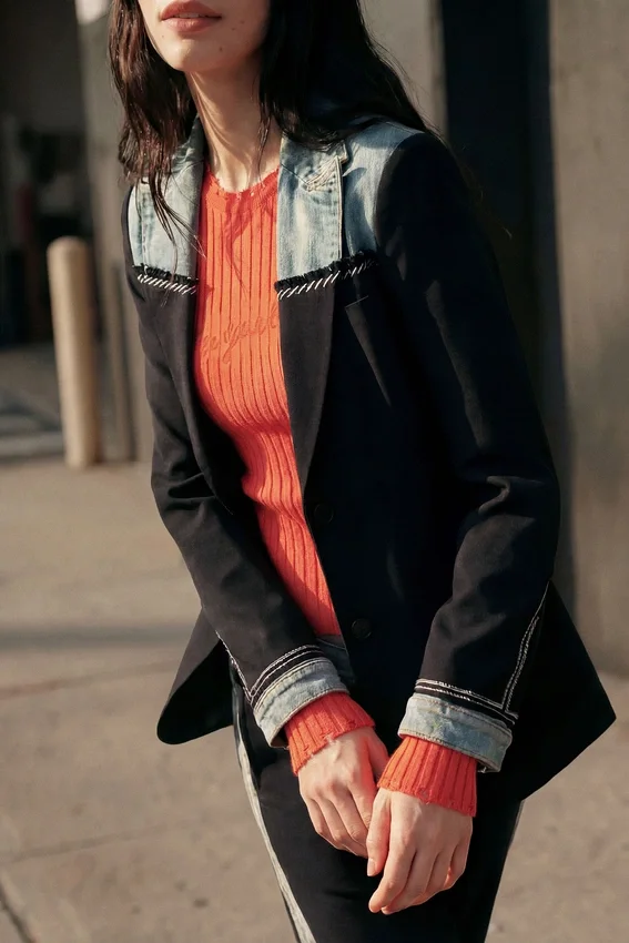 Blazer aus zwei Materialien Blazer aus zwei Materialien
