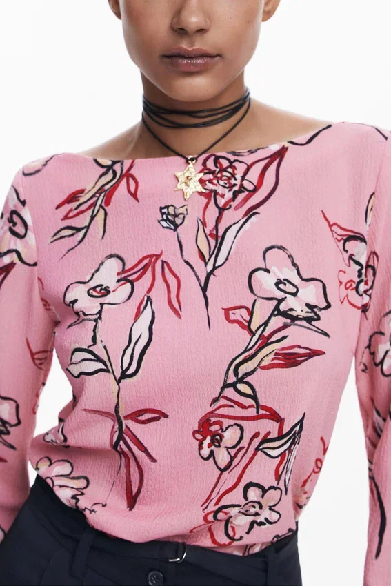 Bluse mit Blumenmuster Bluse mit Blumenmuster