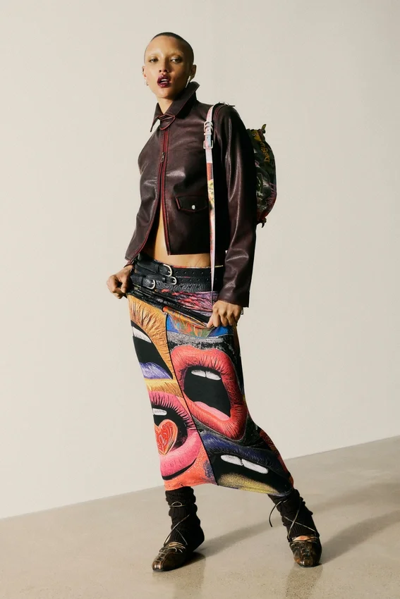 Burgunderrote Kunstleder-Jacke Burgunderrote Kunstleder-Jacke