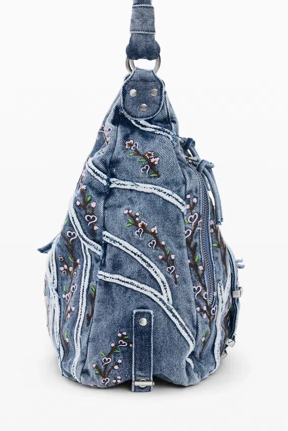 Denim-Tasche mit Schnallen Denim-Tasche mit Schnallen